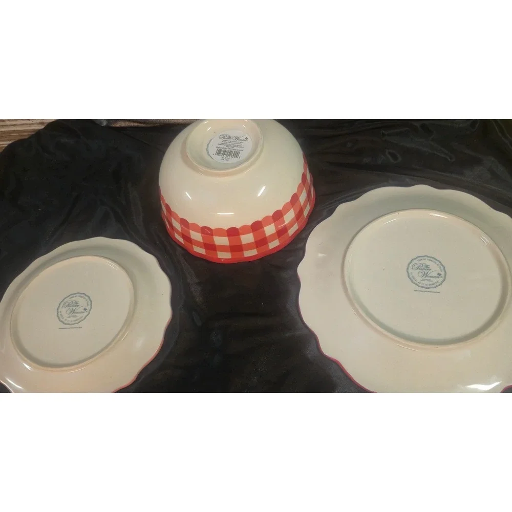 The Pioneer Woman Gingham Cow Stoneware 3pc Set 2 Salad Plates 1 Bowl Red White
